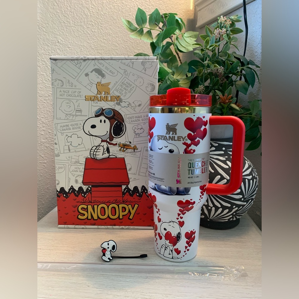Snoopy 40oz Stanley tumbler